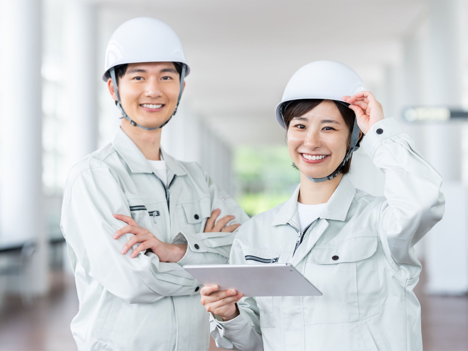 現場で活躍するオサコー建設の社員